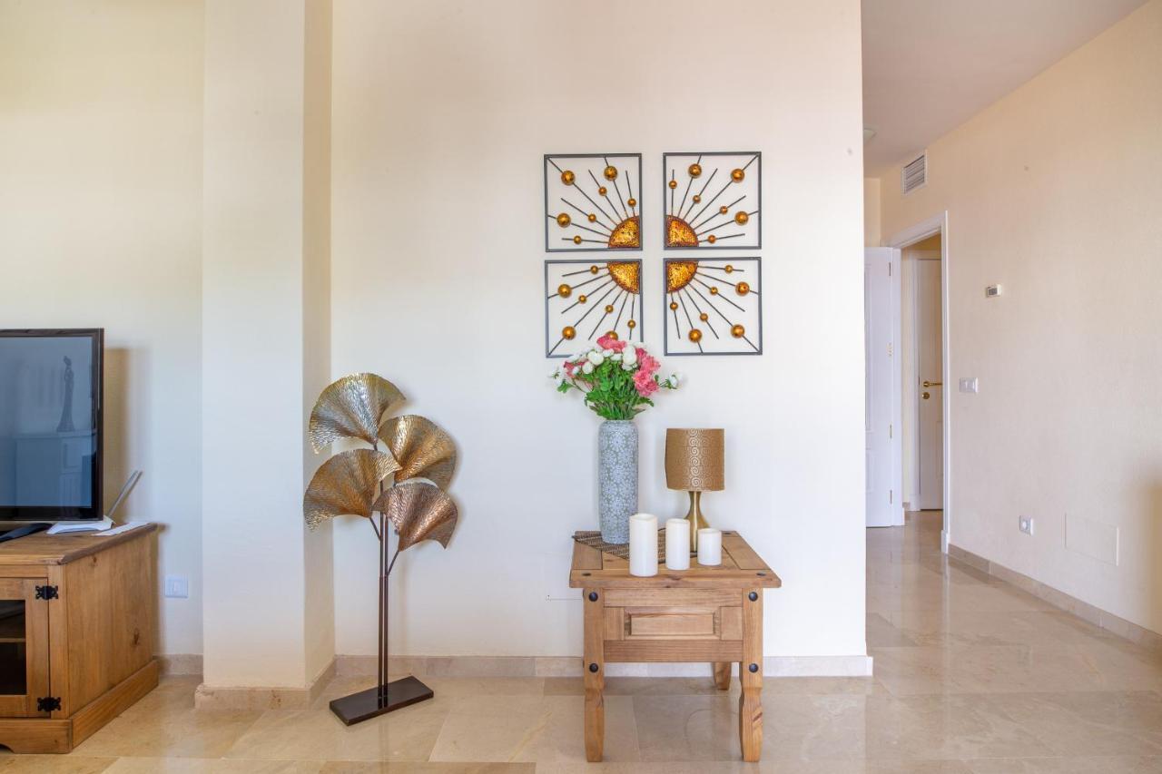 2261-Superb Apt On The Beach, On Duquesa Harbour มานิลบา ภายนอก รูปภาพ