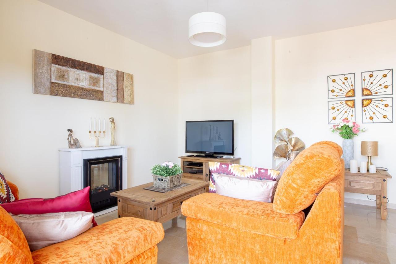 2261-Superb Apt On The Beach, On Duquesa Harbour มานิลบา ภายนอก รูปภาพ
